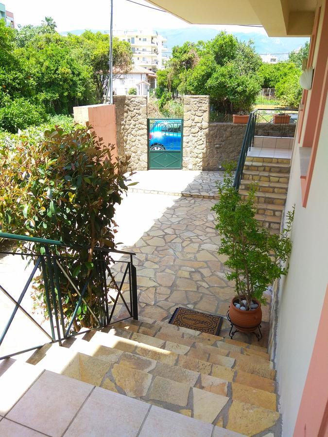 Bed and Breakfast Limonchello Kalamata Esterno foto
