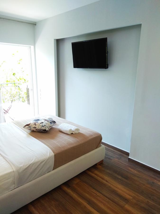 Bed and Breakfast Limonchello Kalamata Esterno foto