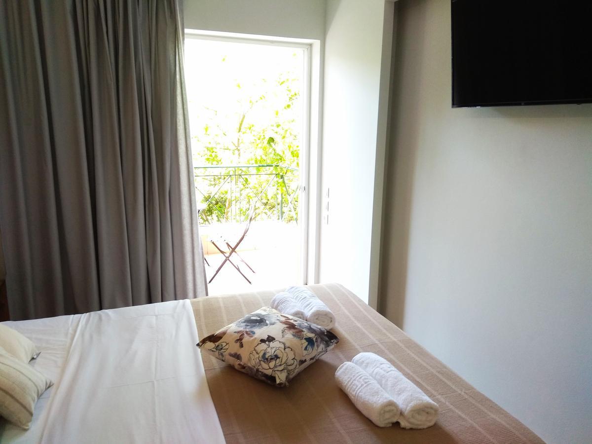 Bed and Breakfast Limonchello Kalamata Esterno foto